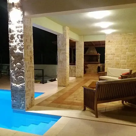 Azalia Hanioti Halkidiki Villa