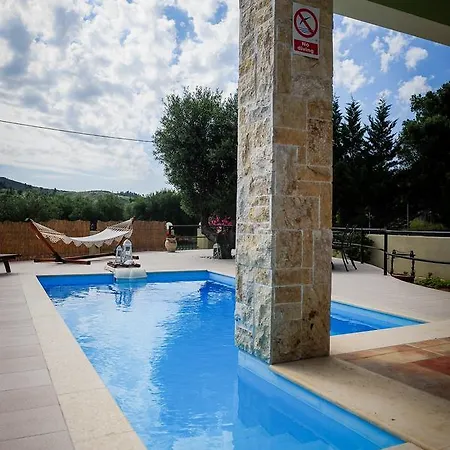 Azalia Hanioti Halkidiki Villa